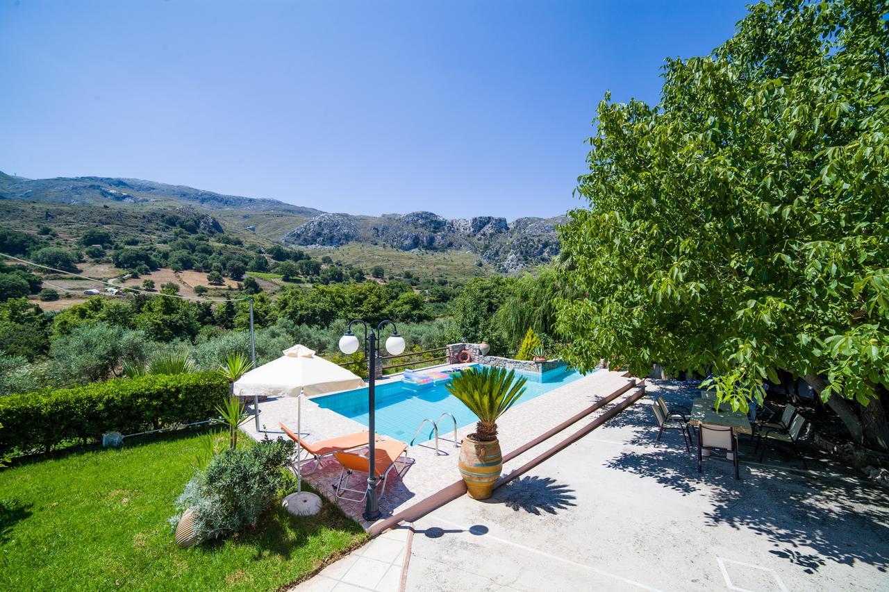 Eleana Villa Angouselianá Exterior photo