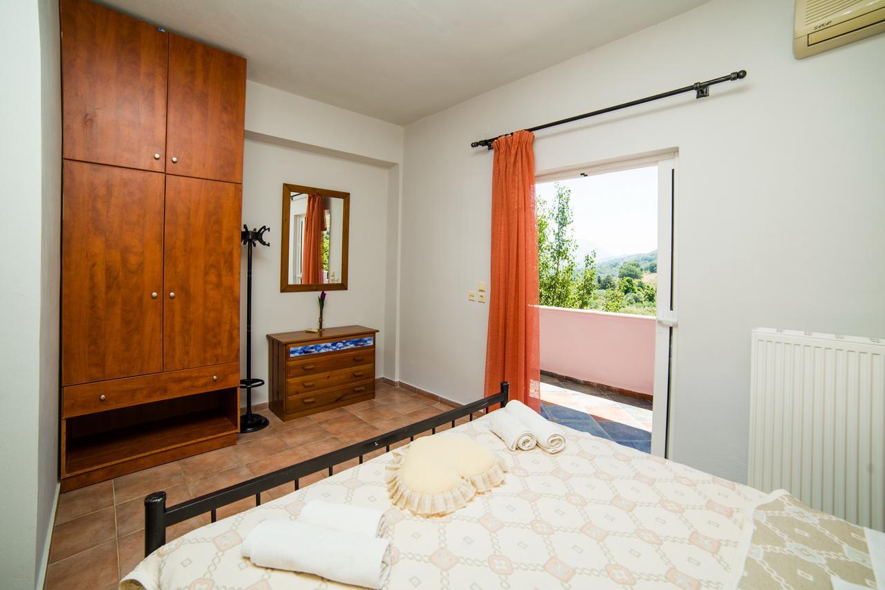 Eleana Villa Angouselianá Exterior photo