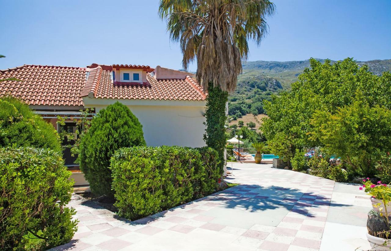 Eleana Villa Angouselianá Exterior photo